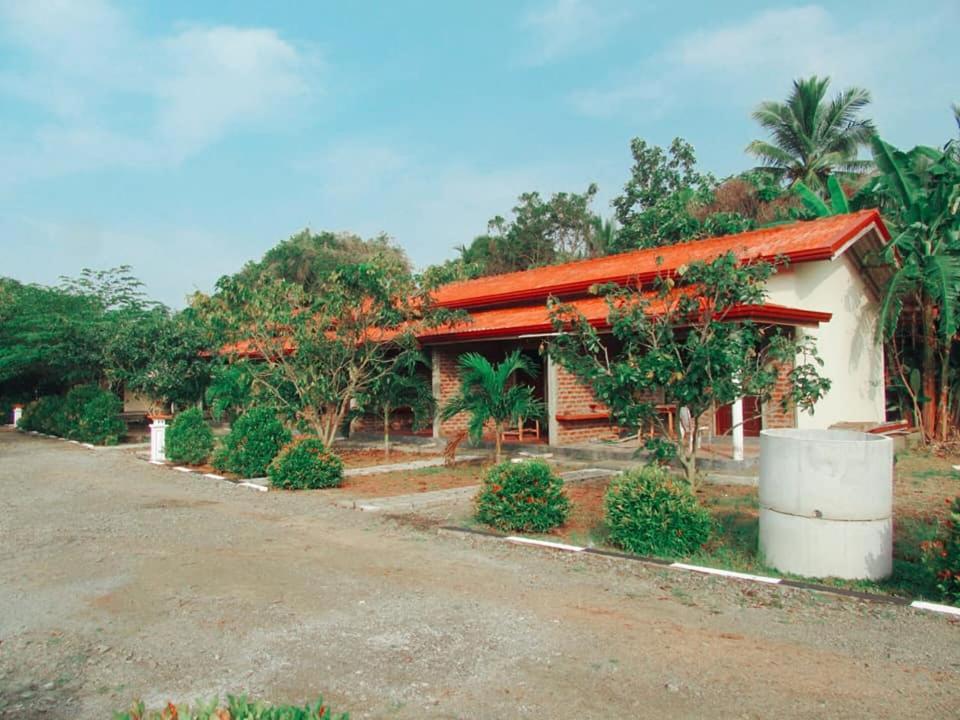 Hotel Tree Garden Wilpaththu Nochchiyagma Anuradhapura Nochchiyagama Екстериор снимка