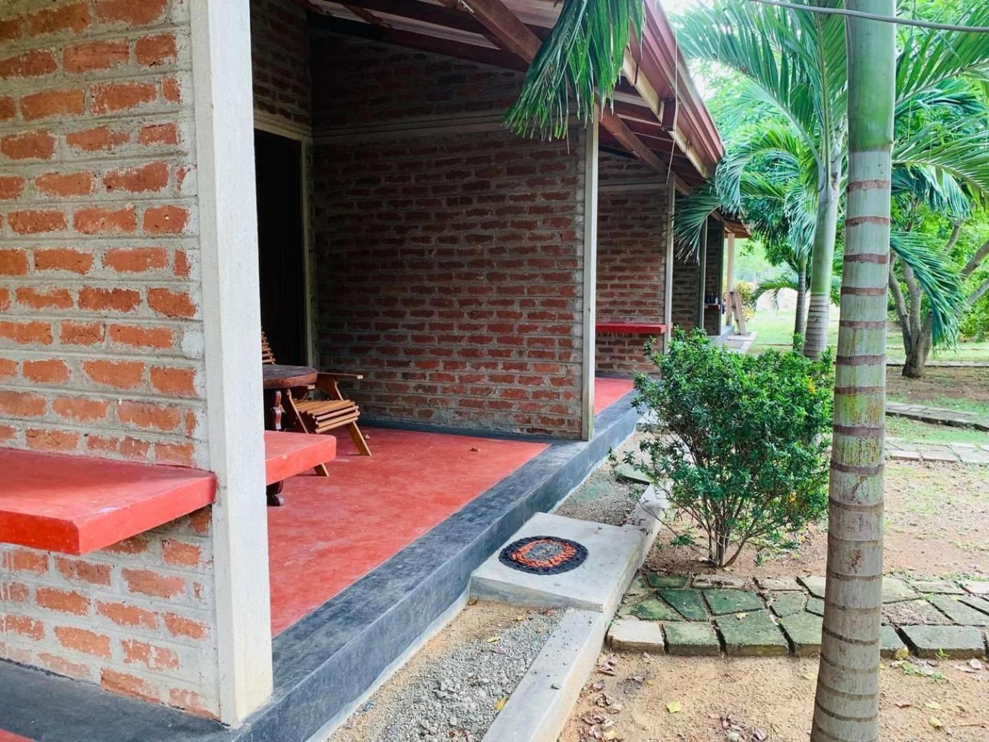 Hotel Tree Garden Wilpaththu Nochchiyagma Anuradhapura Nochchiyagama Екстериор снимка
