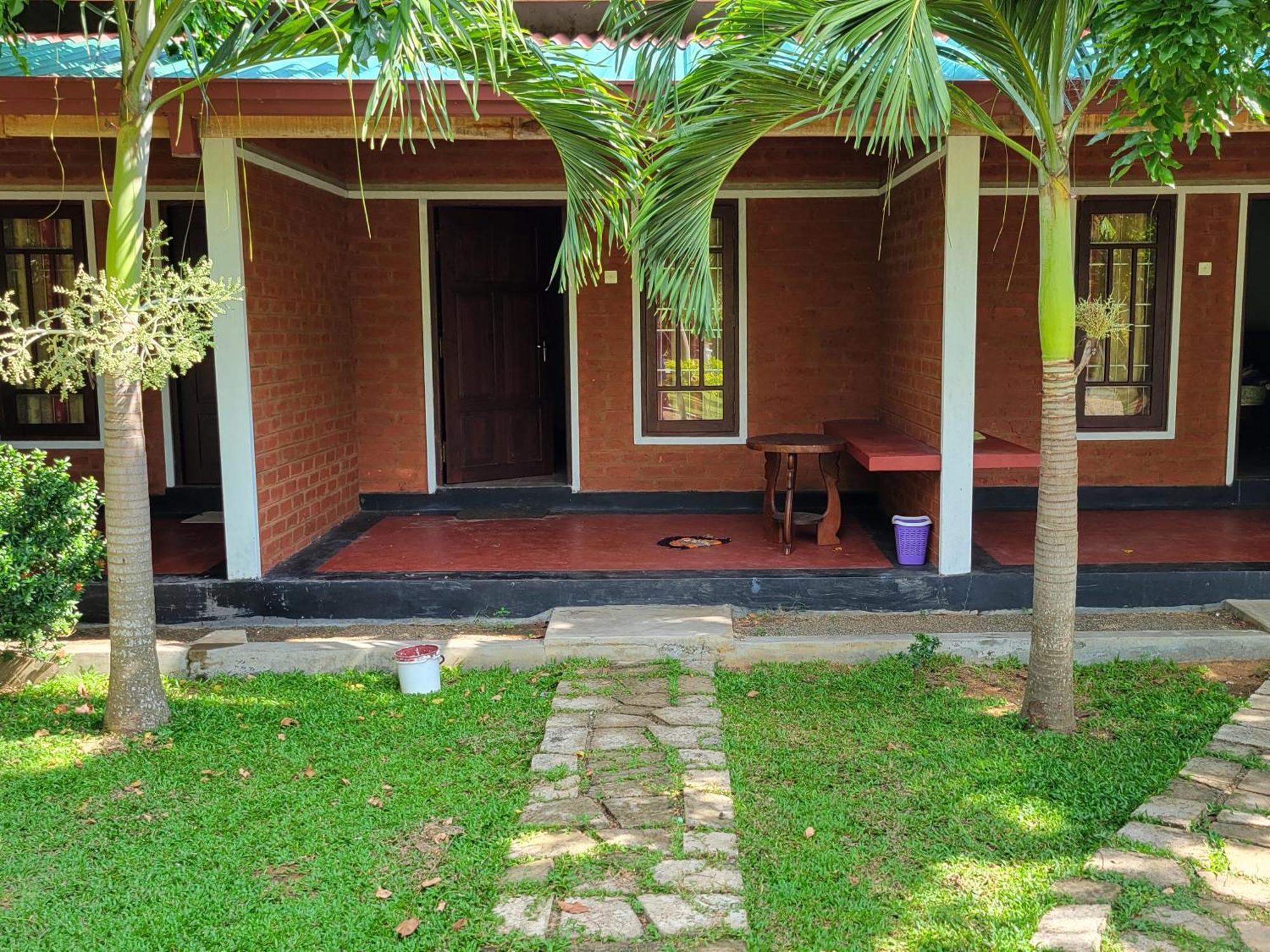 Hotel Tree Garden Wilpaththu Nochchiyagma Anuradhapura Nochchiyagama Екстериор снимка